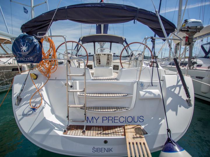 Split, Croatia boat rental - discover vacation on a boat for rent for up to 10 guests.