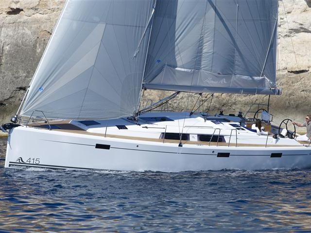Rent a boat in Split, Croatia - the Argo Navis yacht charter.