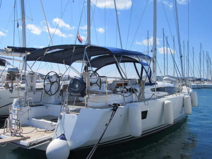 Boat rental for 8 guests in Dubrovnik, Croatia - the Madonna of Sweden boat.