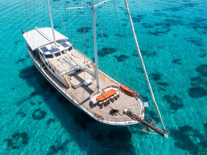 This wonderful luxury gulet  yacht is 28 m long and for 16 people