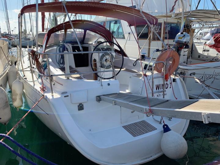 Boat rental & yacht charter in Lavrio, Greece for up to 6 guests.