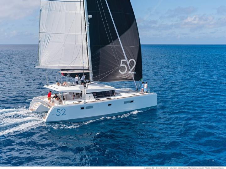 Boat rental in Road Town, BVI for up to 12 guests - discover sailing in crystal clear turquoise waters on a catamaran.