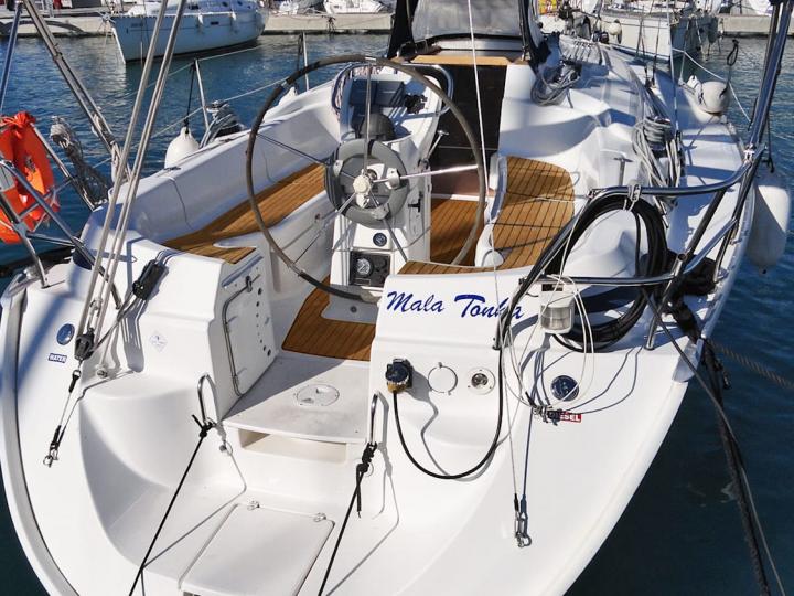 Affordable sailboat rental in Split, Croatia.