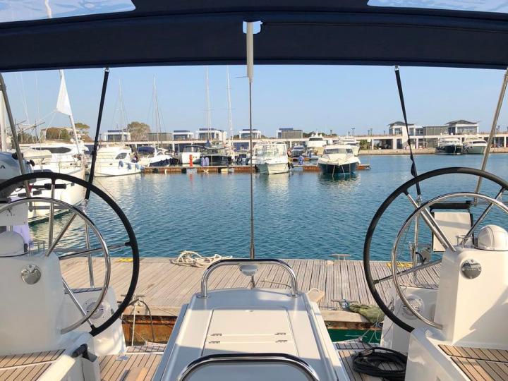 The best boat rental in Elliniko, Greece - amazing Sun Odyssey 519 sailboat for rent.