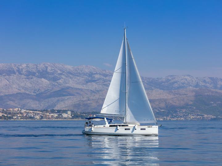 Top boat rental in Split, Croatia - rent a sail boat for up to 6 guests.