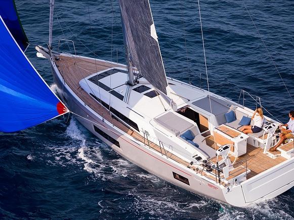 Sail around Athens, Greece on a sailboat - rent the amazing Aileen boat and discover yacht charters.