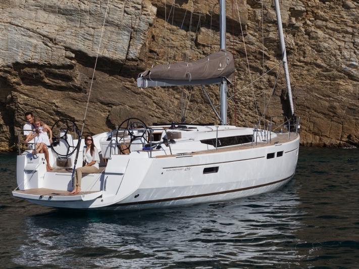 A great sail boat for rent - discover Scarlino, Italy, abroad the Azzura.