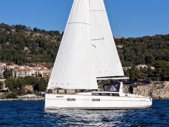 Sailing charter in Split, Croatia - rent a sail boat for up to 6 guests. Arsen - 38ft.