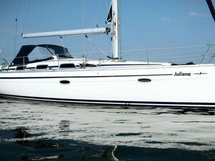 The perfect sailing yacht for rent in Alimos Athens, Greece!